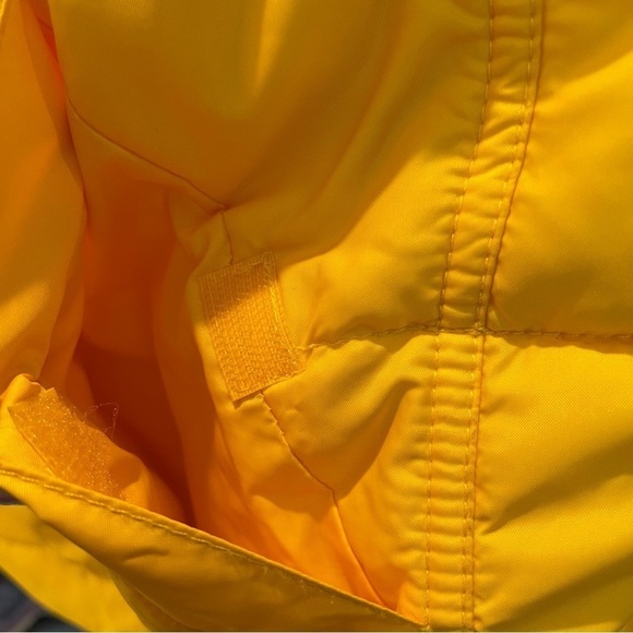 Vintage Tommy Hilfiger Puffer Vest Youth Large Yellow Tommy Jeans 90’s - Picture 7 of 9